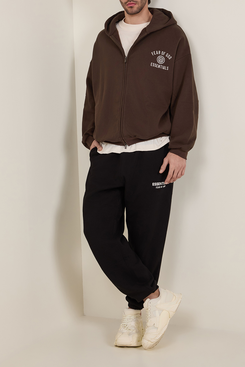 סווטשירט קפוצ'ון FEAR OF GOD ESSENTIALS